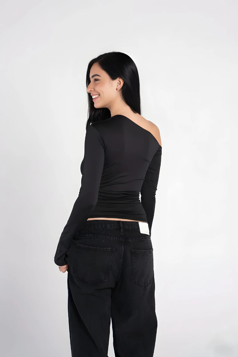 ONE SHOULDER FLARED SLEEVE