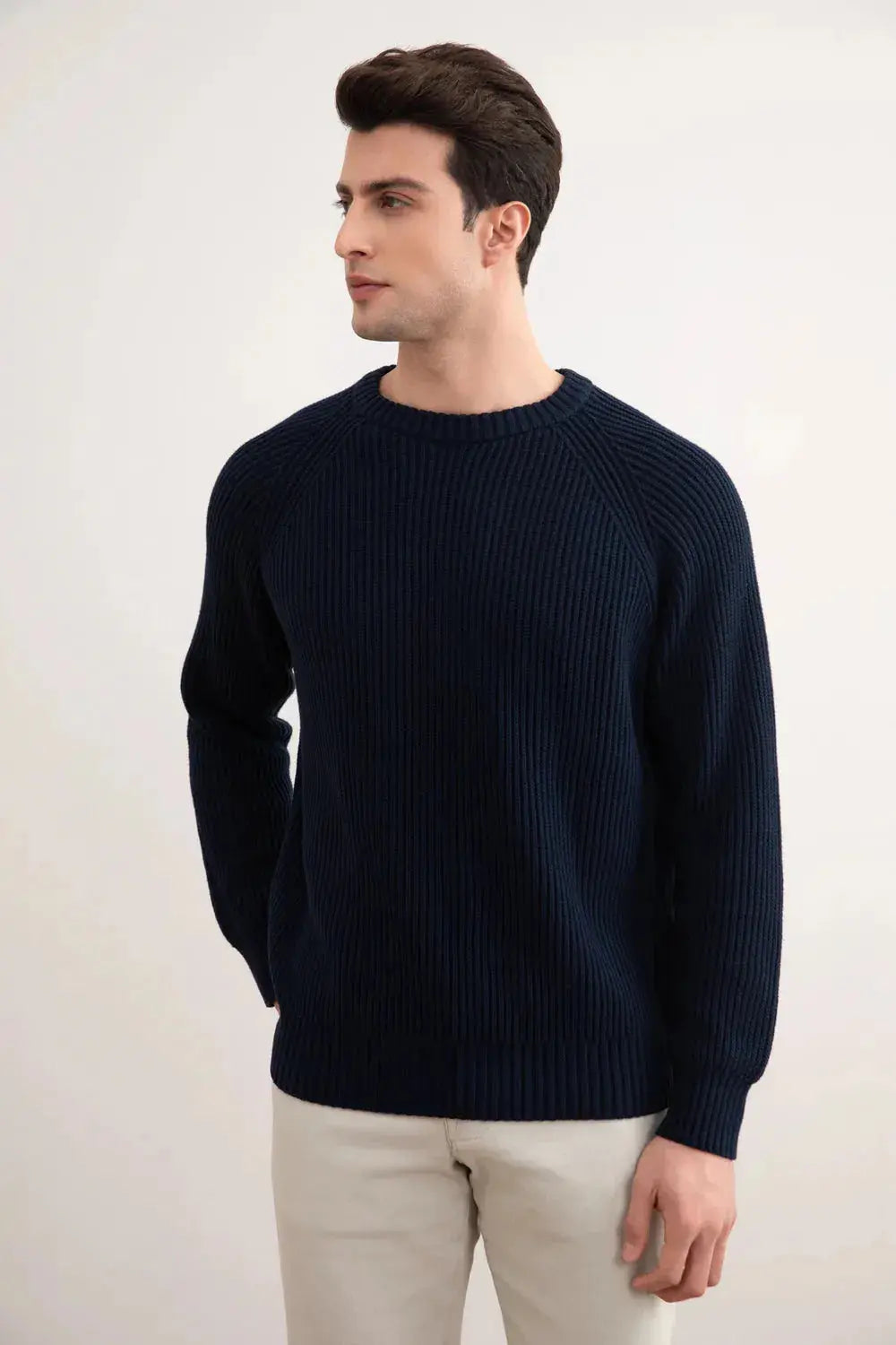 قميص إنجليزي ضيق