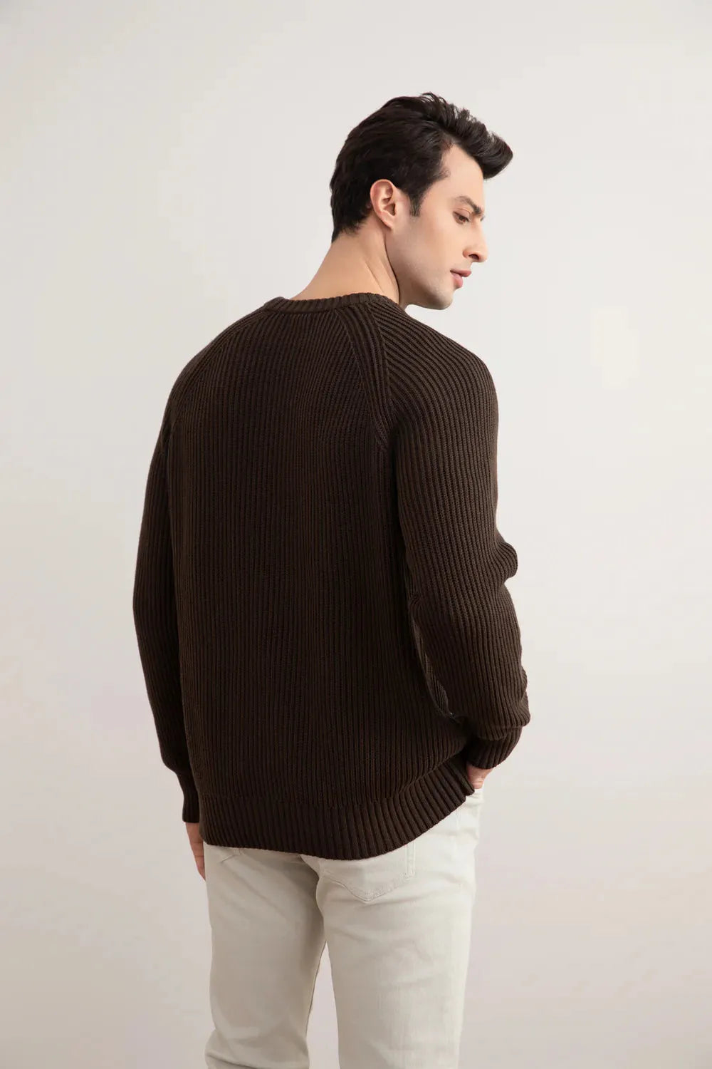 قميص إنجليزي ضيق