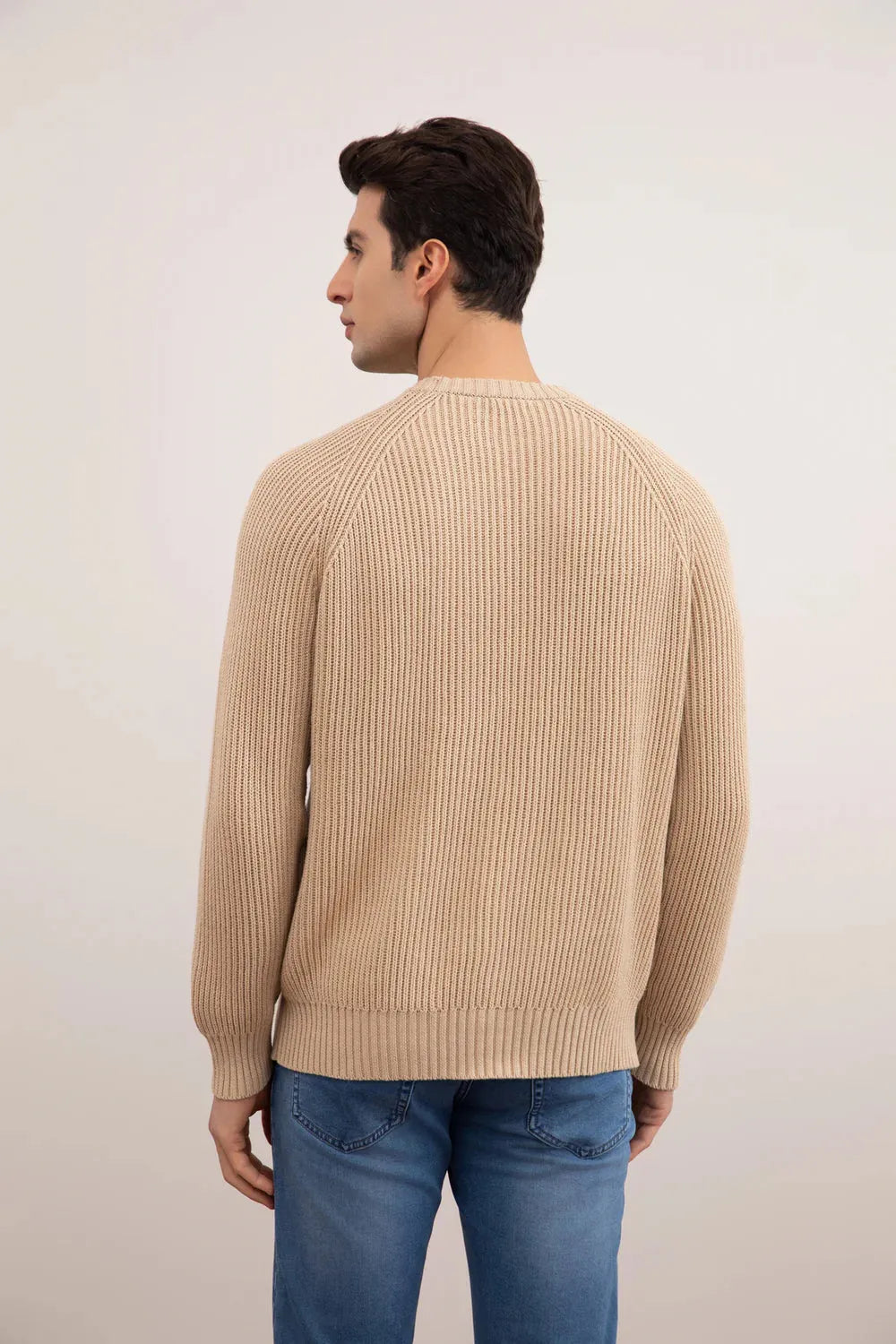 قميص إنجليزي ضيق