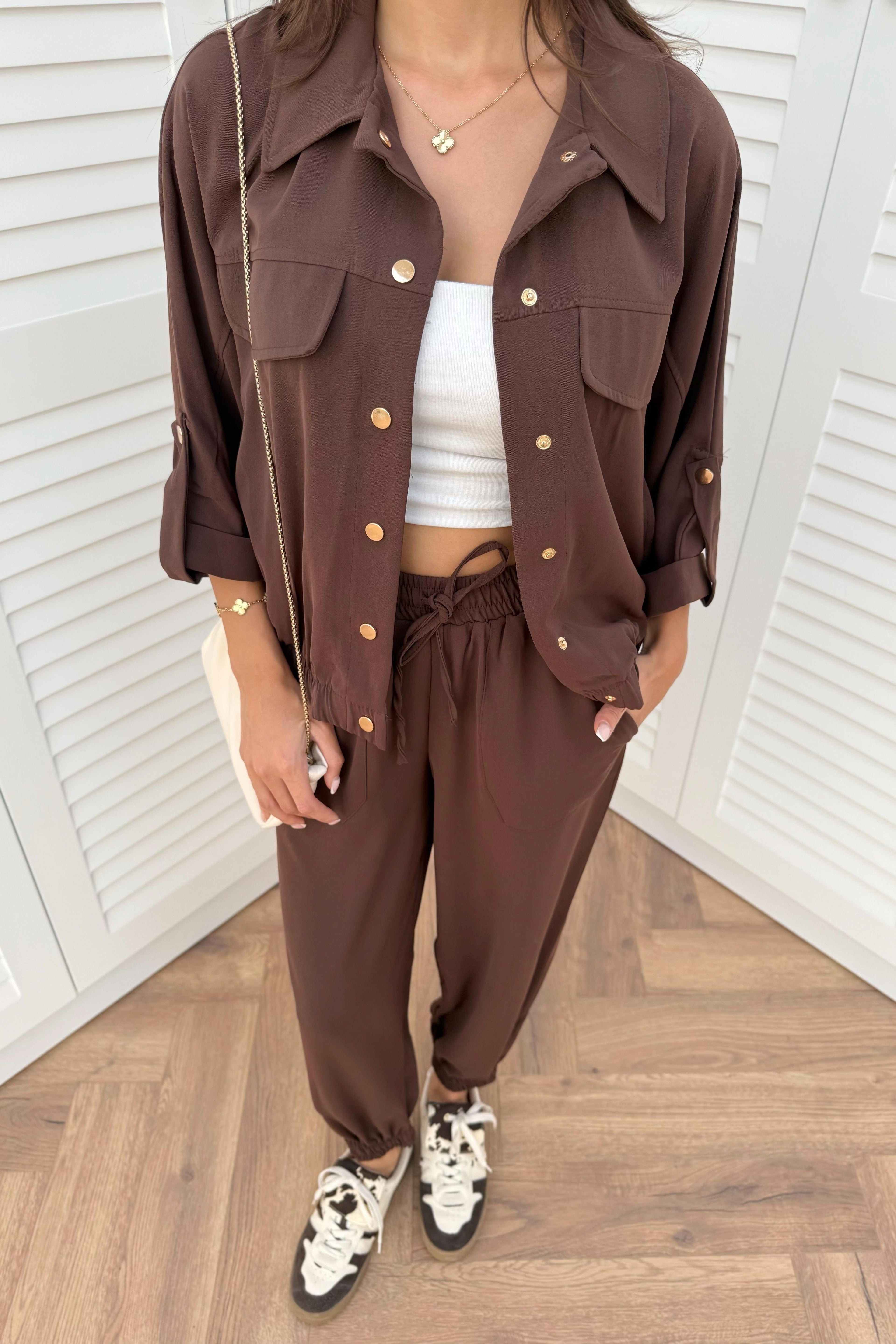 Snap Button Trouser Suit - BROWN