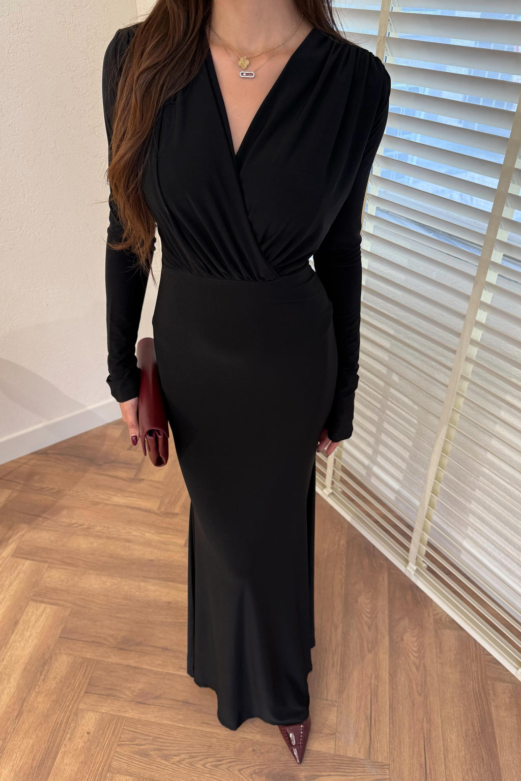 V-Neck Fishtail Dress - BROWN