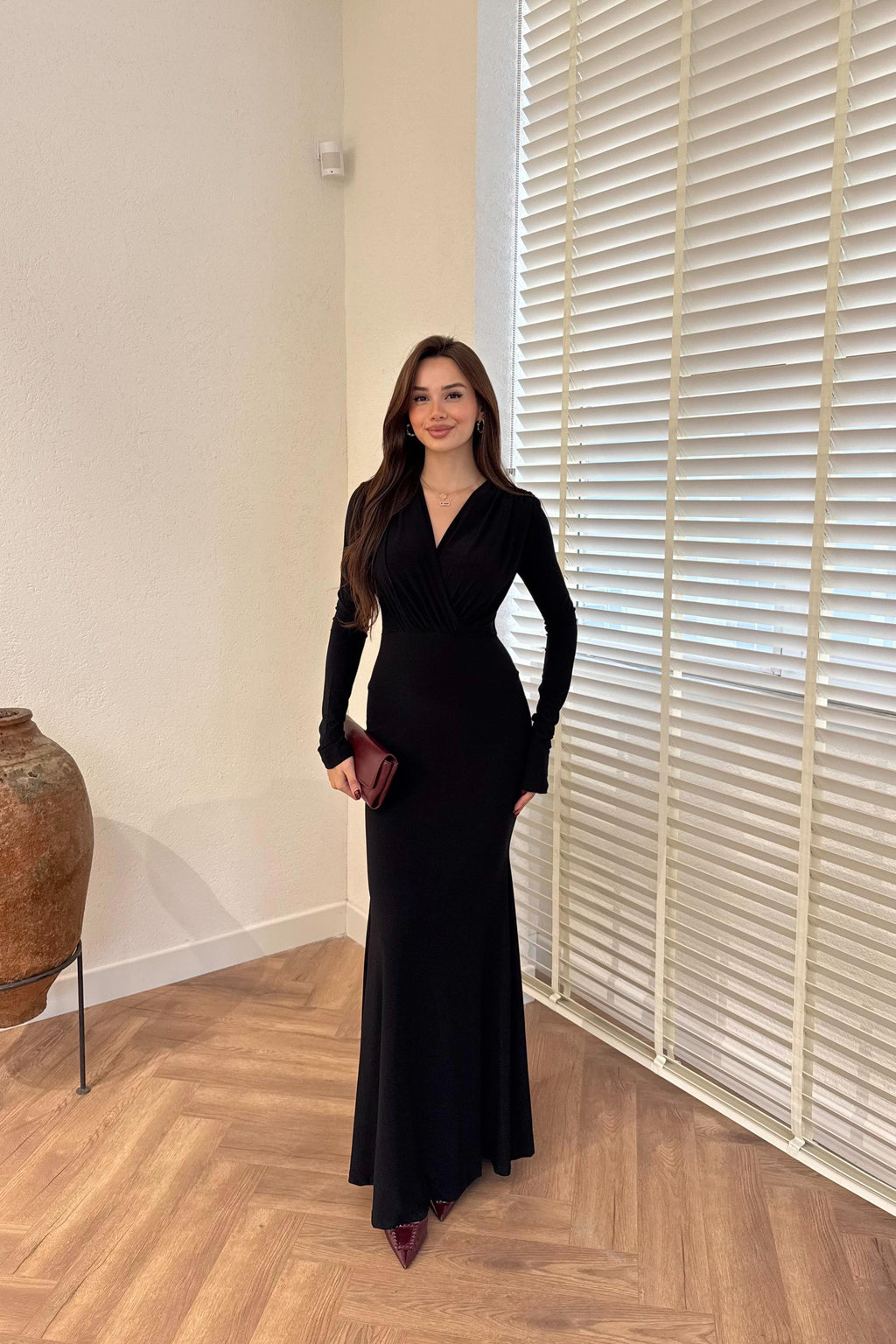 V-Neck Fishtail Dress - BROWN